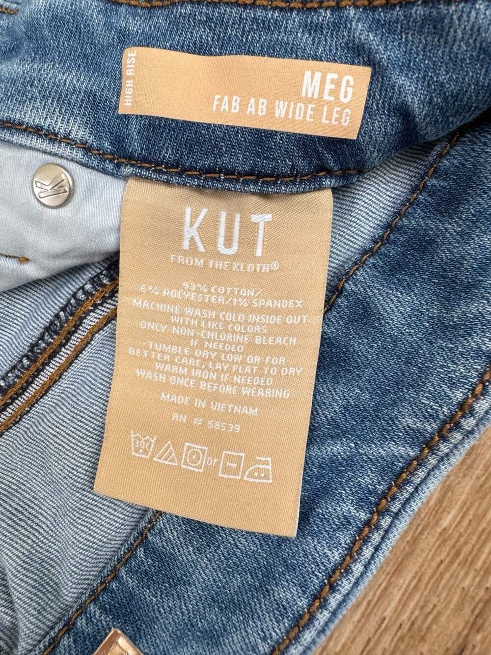 KUT from the Kloth Meg Fab Ab High Rise Wide Leg Raw Hem Jeans Size 0 Blue - Picture 5 of 15